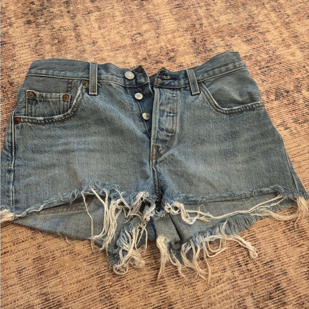 Levi’s 501 original shorts woman’s
